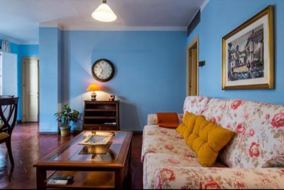 Apartamento En Un Dormitorio En Plaza Alfaro Sevilla Bagian luar foto