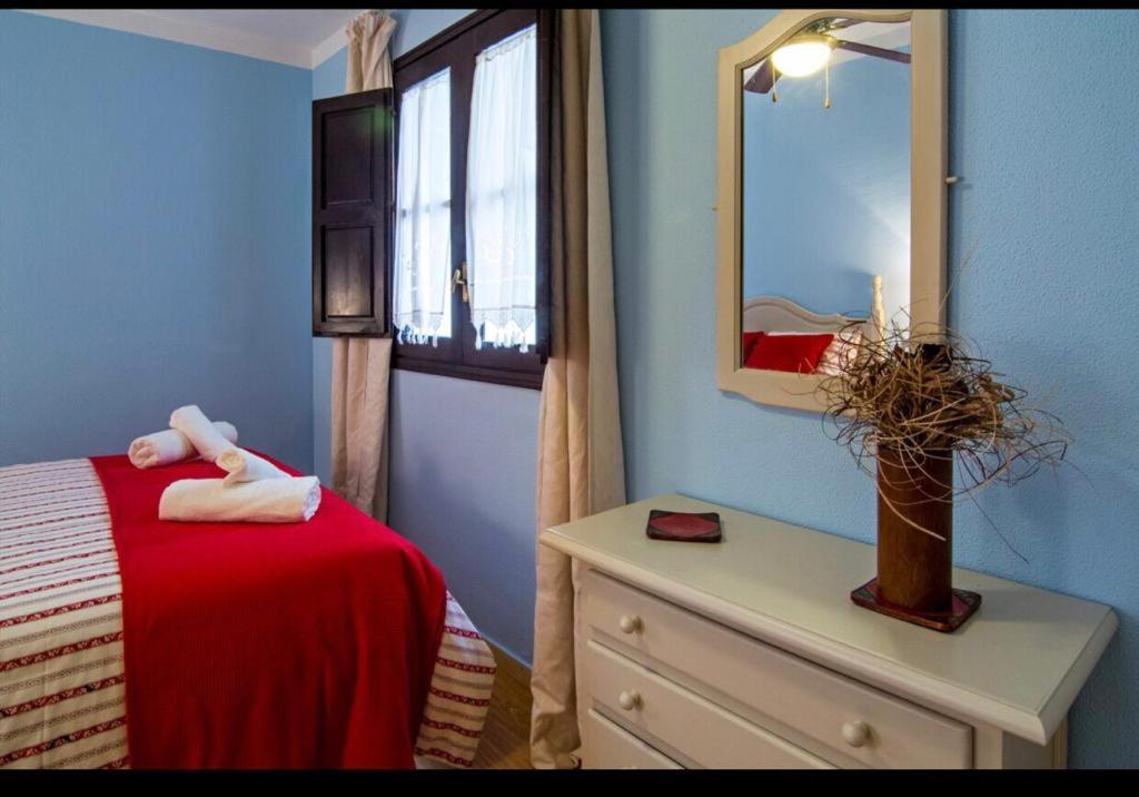 Apartamento En Un Dormitorio En Plaza Alfaro Sevilla Bagian luar foto